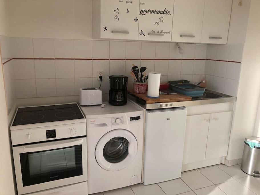 A Avec Acces Piscine Apartment Royan