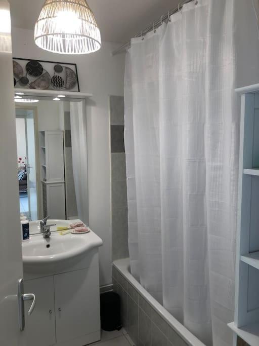 Apartment A Avec Acces Piscine *